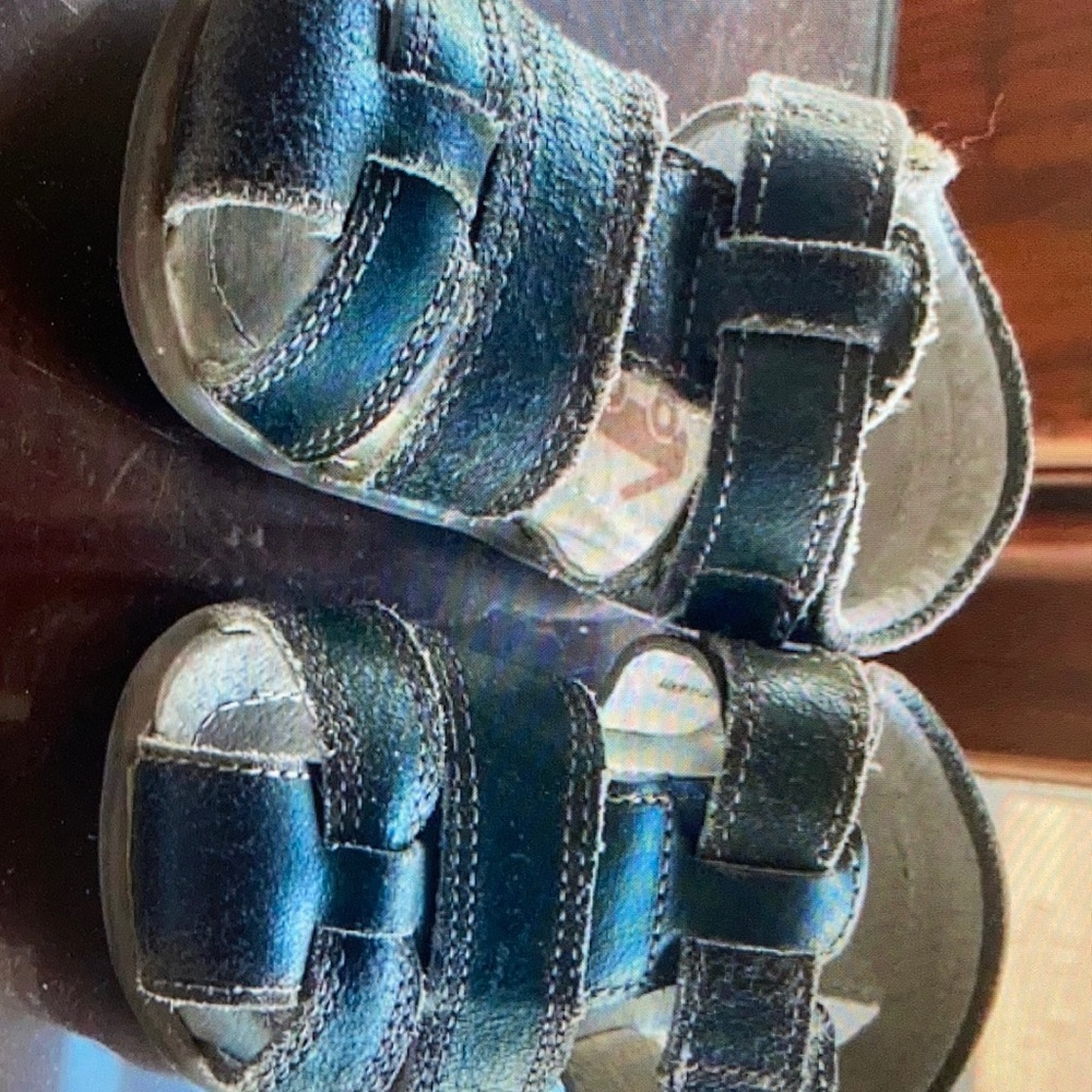 Comfortable durable active kids shoes
